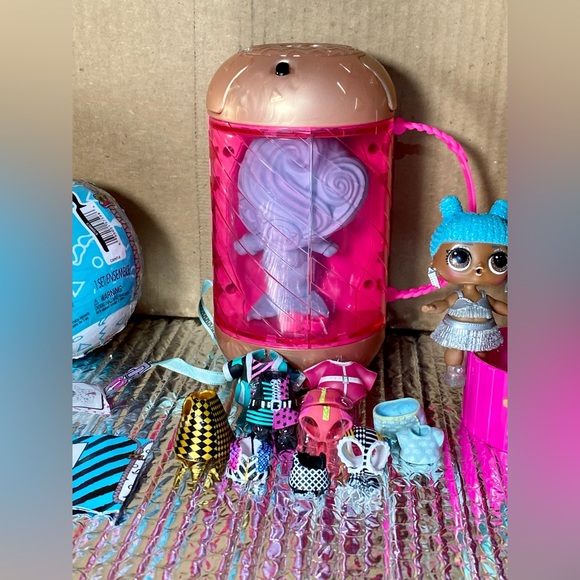 LOL Surprise Dolls & Accessories Bundle - Picture 9 of 15